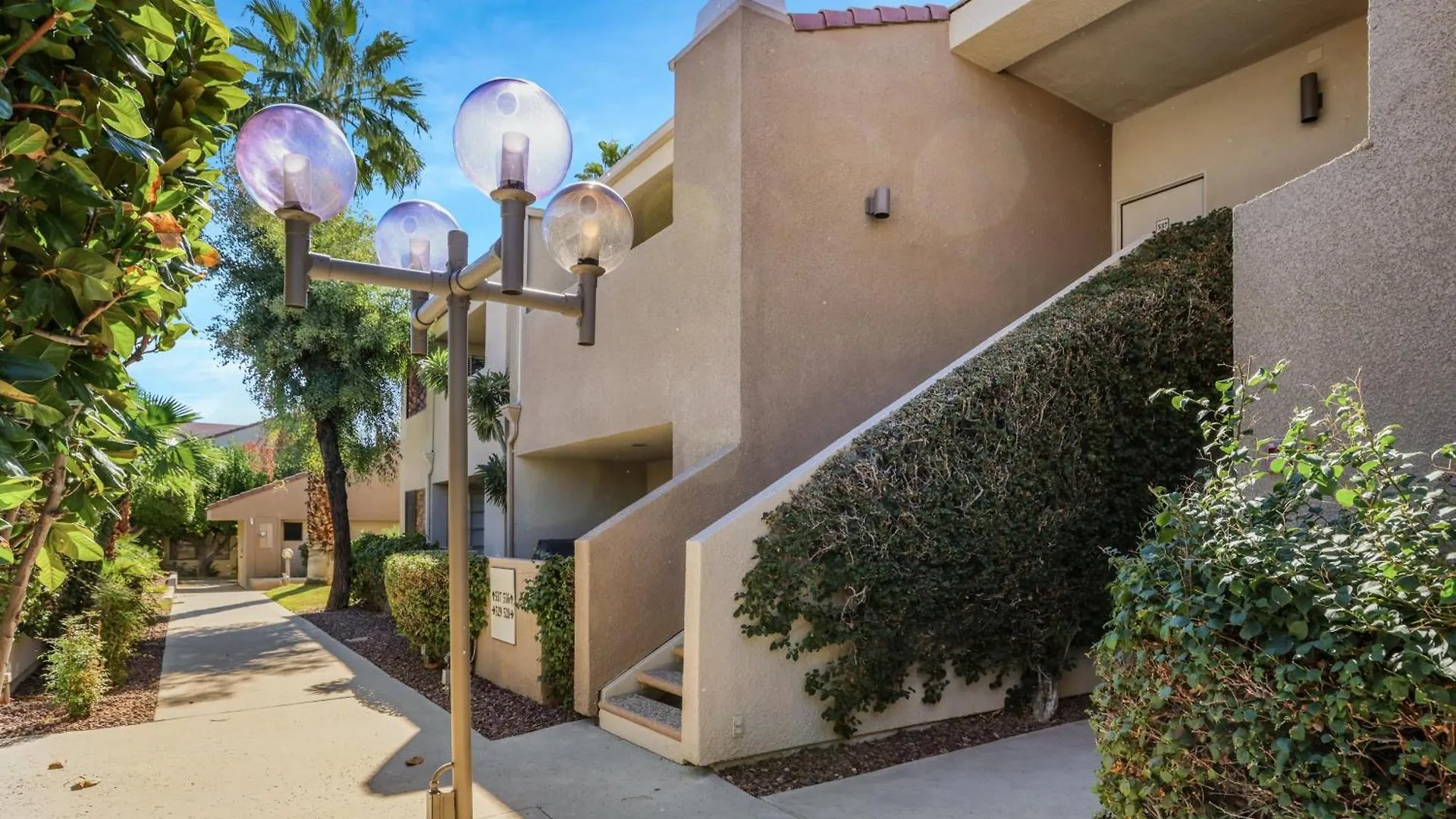 Ferienhaus Convenient & Cozy Downtown - A Ryson Property Palm Springs