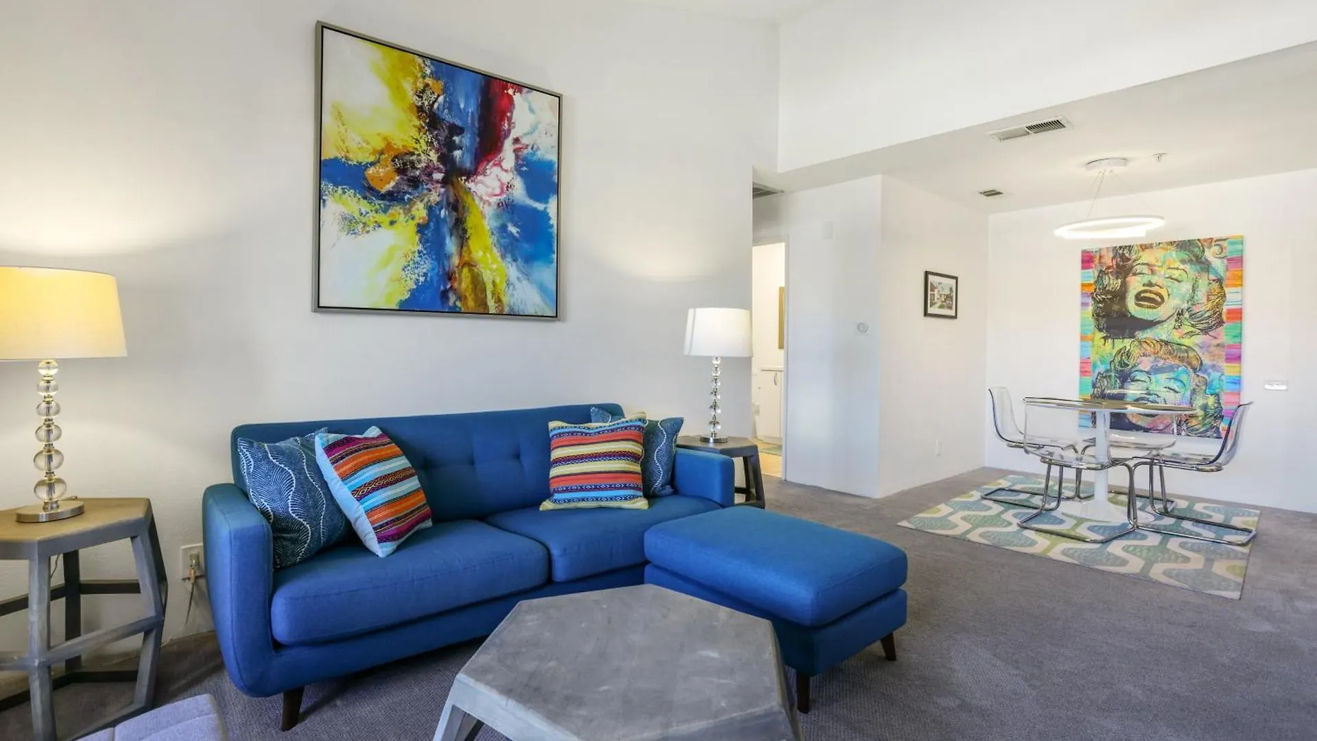 Convenient & Cozy Downtown - A Ryson Property Palm Springs